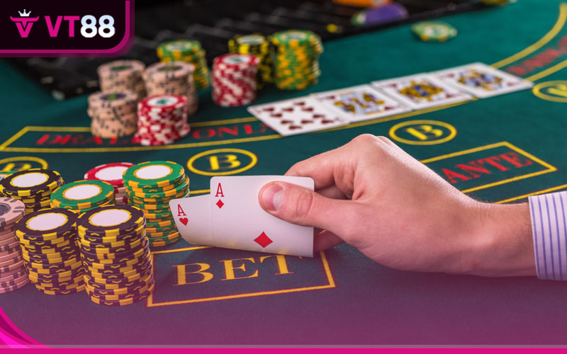 Poker, xì dách là những tựa game rất được yêu thích tại sòng bạc trực tuyến VT88